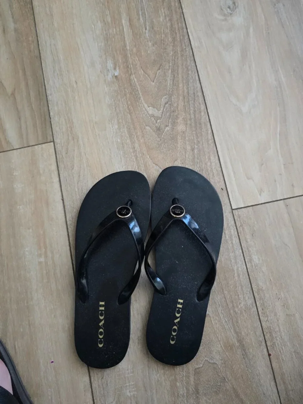 COACH Zayn Slip-on Thong Black Gold Accent Logo Flip Flops Sandals - EUC